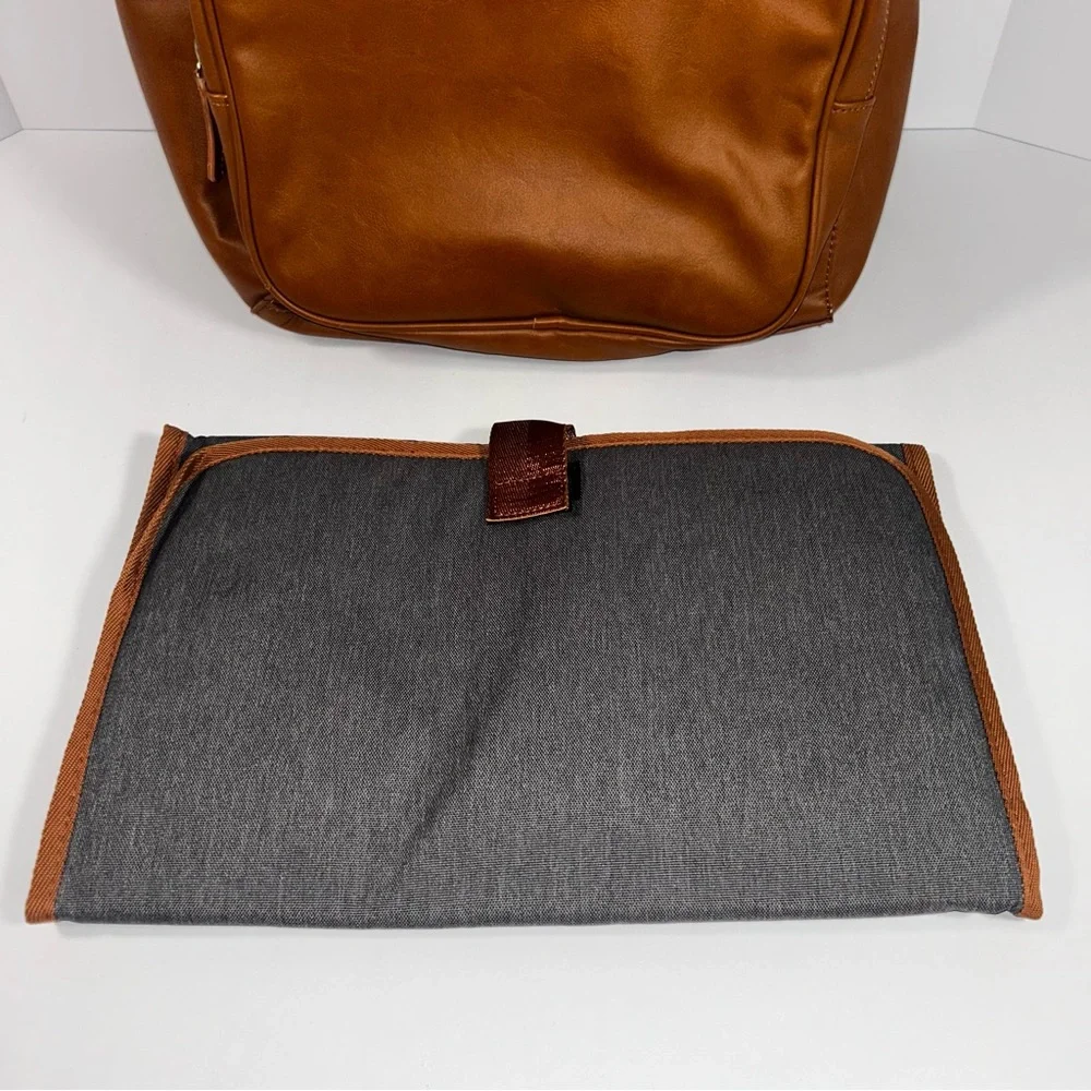 JJ Cole Brookmont Backpack Diaper Bag With Changing Mat!! And Washable‎ Liner